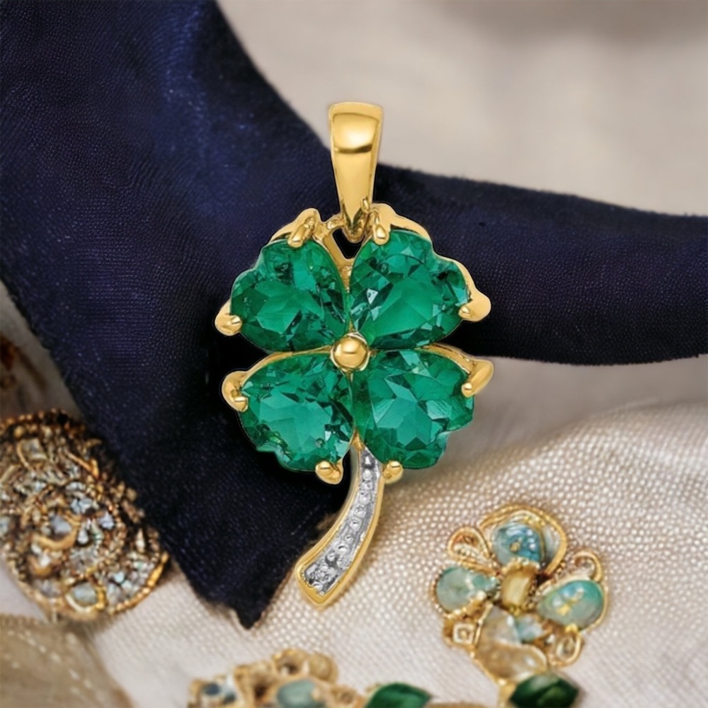 14k Yellow Gold Created Emerald Heart Shaped Leaf & Diamond 4-leaf Clover Charm